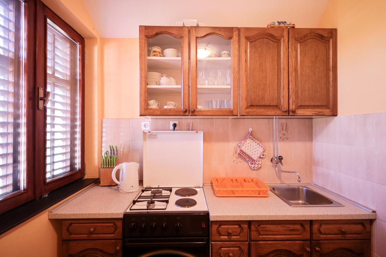 Apartment Ruza Sukošan エクステリア 写真